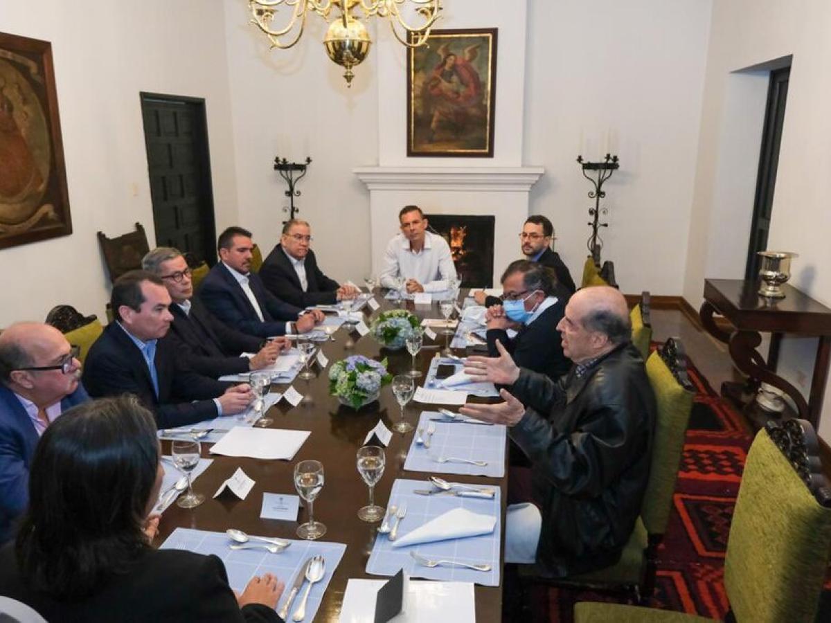 Reunión oposición ven