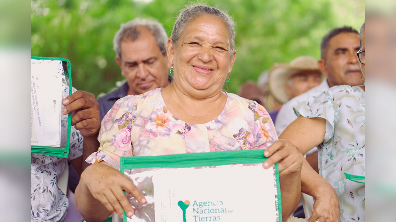 Gobierno del Cambio entrega 805 hectáreas a campesinos de Montes de María