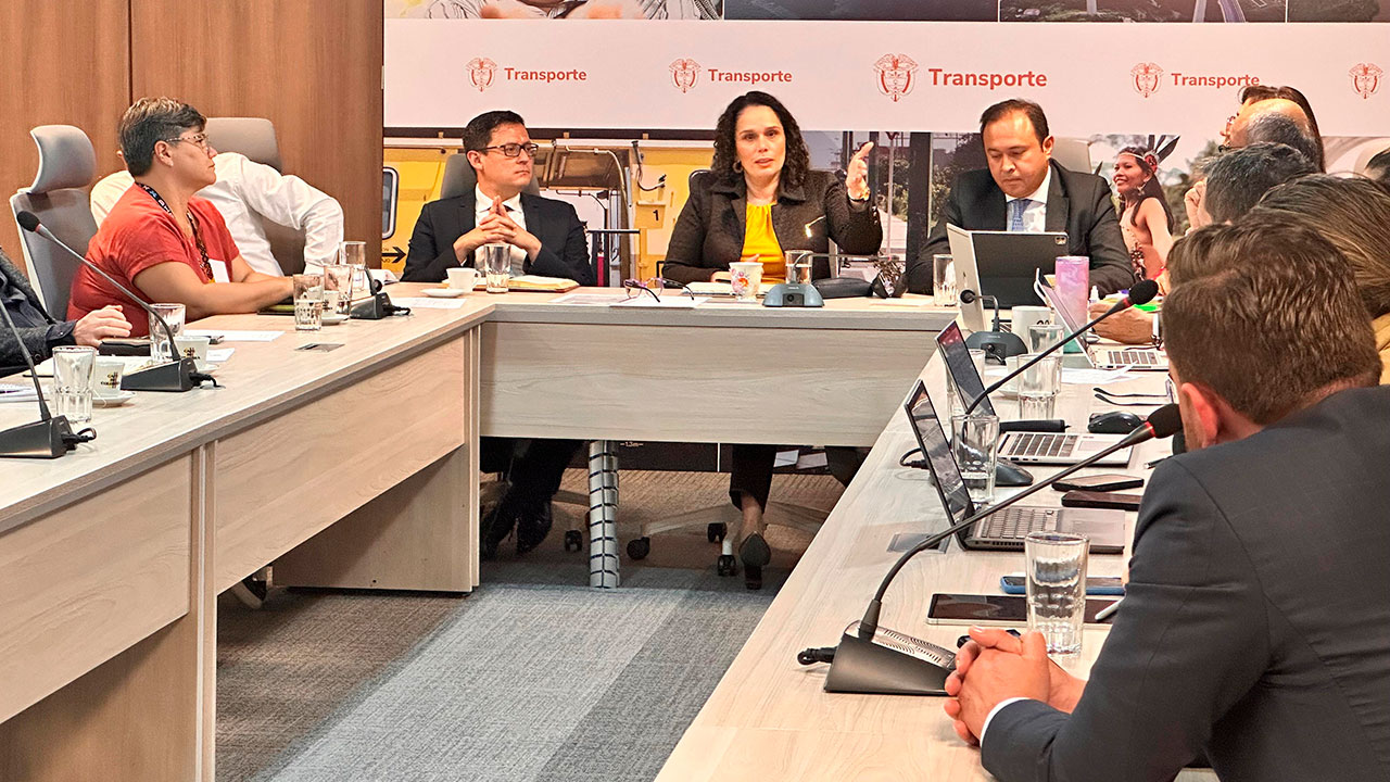 250107-Gobierno-logro-acuerdo-con-seis-concesiones-viales-para-congelar-precio-de-peajes-1280